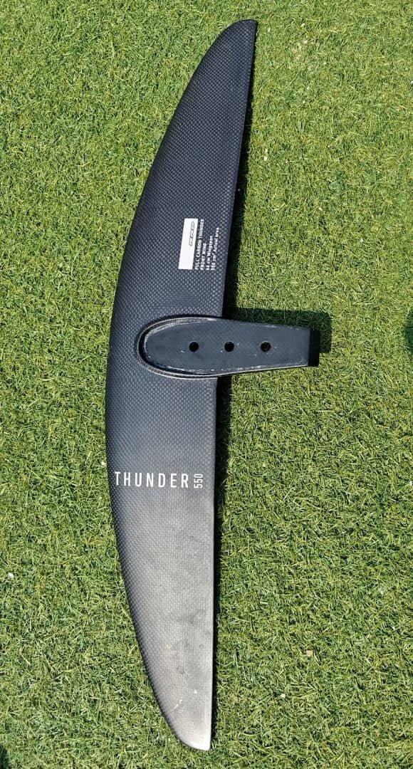 Carbon Front RRD THUNDER 550cm²