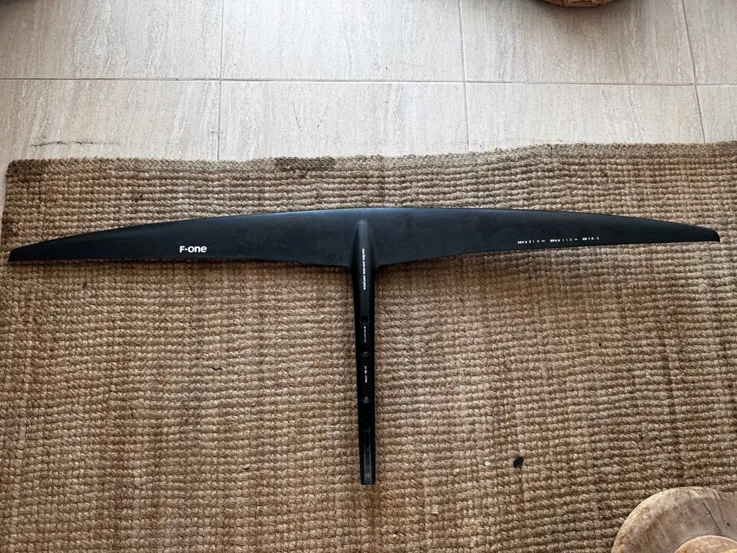 F-ONE Momentum 816 front wing