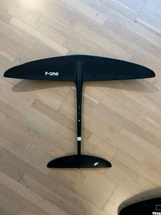 F-one Seven SEAS 1000